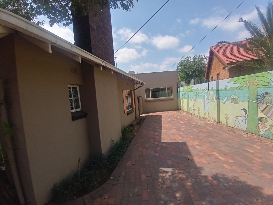 3 Bedroom Property for Sale in Robertsham Gauteng