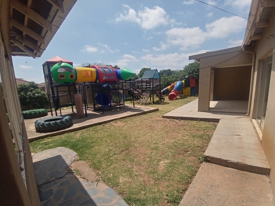 3 Bedroom Property for Sale in Robertsham Gauteng