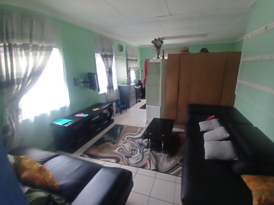 3 Bedroom Property for Sale in Robertsham Gauteng