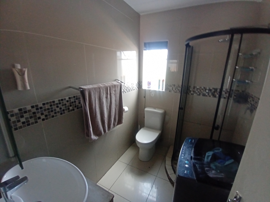 3 Bedroom Property for Sale in Robertsham Gauteng