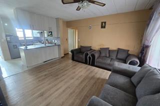 3 Bedroom Property for Sale in Linmeyer Gauteng