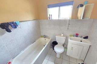 3 Bedroom Property for Sale in Linmeyer Gauteng