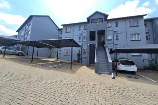 3 Bedroom Property for Sale in Linmeyer Gauteng