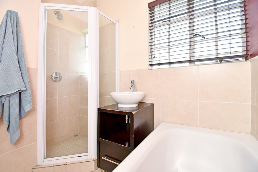 3 Bedroom Property for Sale in Parkmore Gauteng