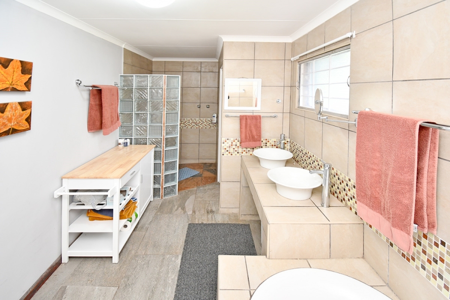 3 Bedroom Property for Sale in Glenhazel Gauteng