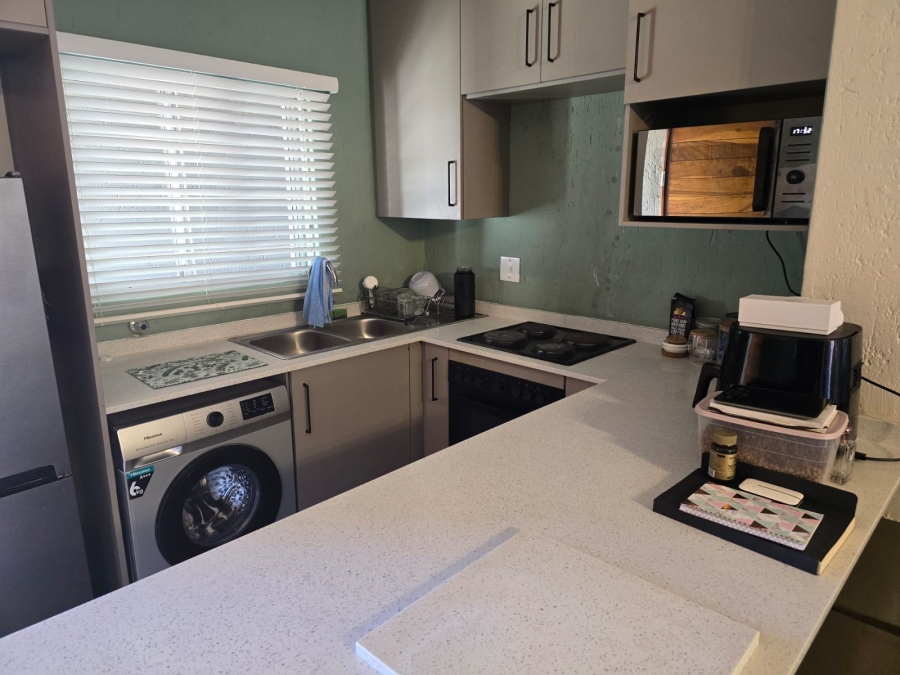 1 Bedroom Property for Sale in Glenhazel Gauteng