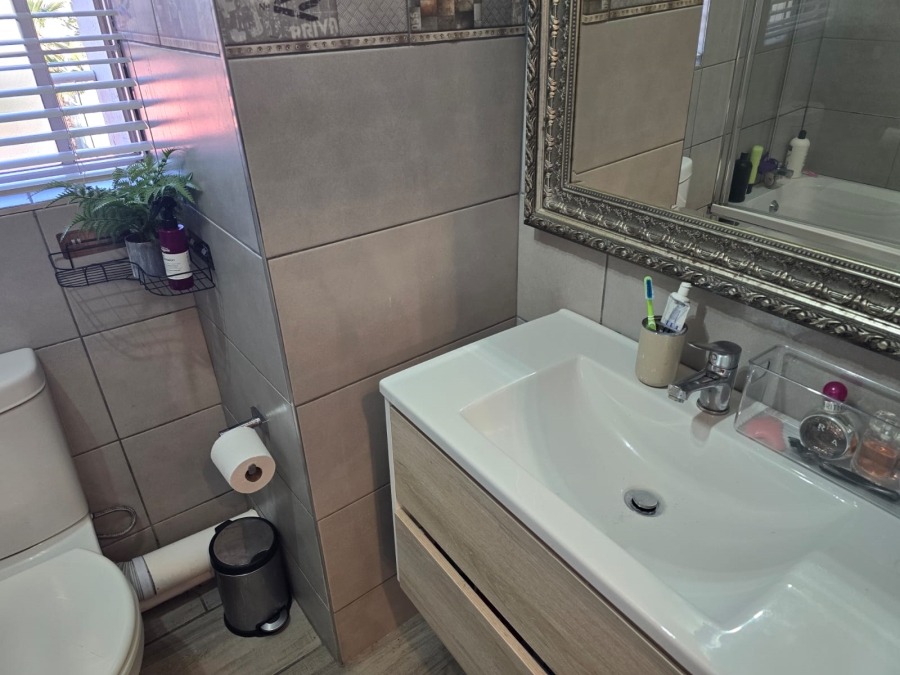 1 Bedroom Property for Sale in Glenhazel Gauteng