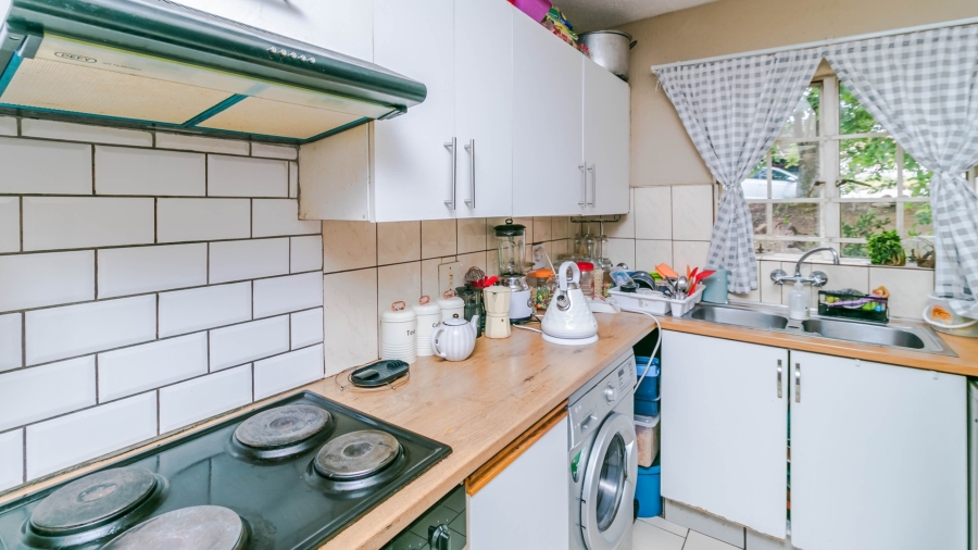 2 Bedroom Property for Sale in Noordwyk Gauteng