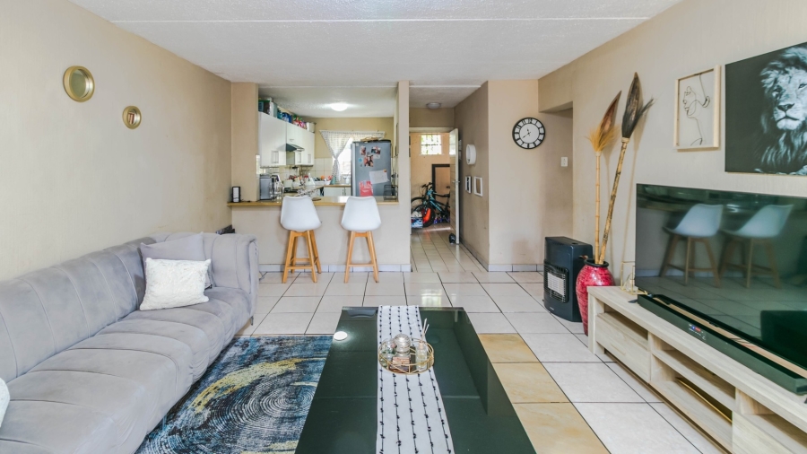 2 Bedroom Property for Sale in Noordwyk Gauteng