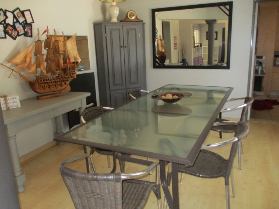 3 Bedroom Property for Sale in Wilro Park Gauteng