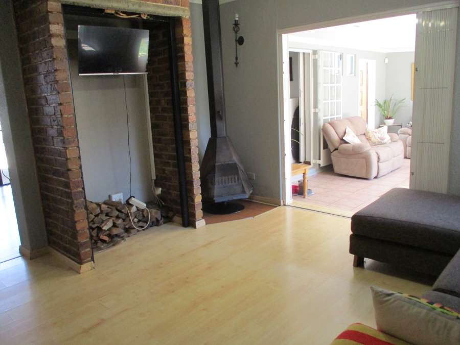 3 Bedroom Property for Sale in Wilro Park Gauteng