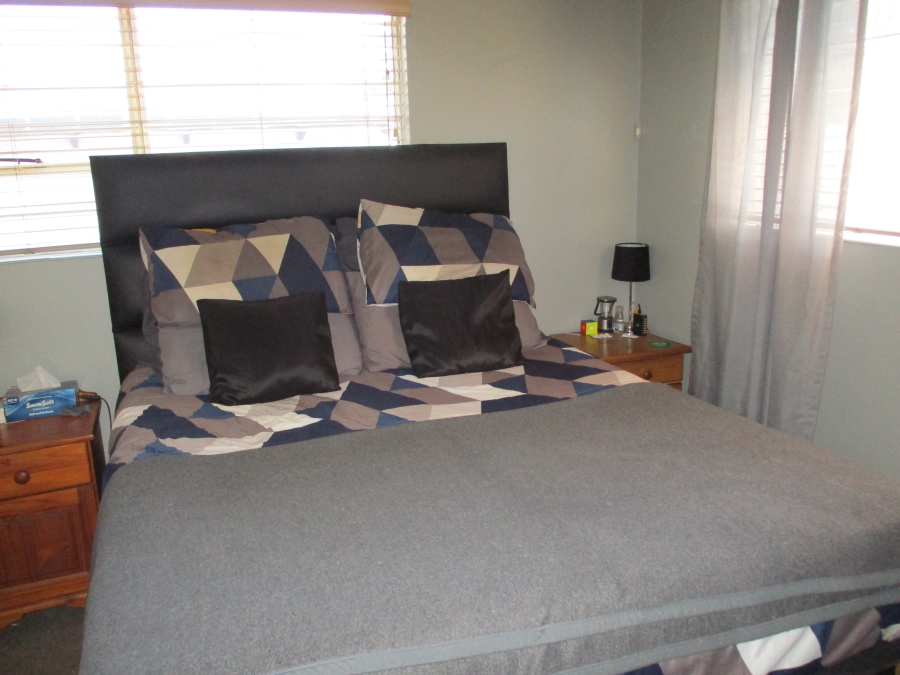 3 Bedroom Property for Sale in Wilro Park Gauteng
