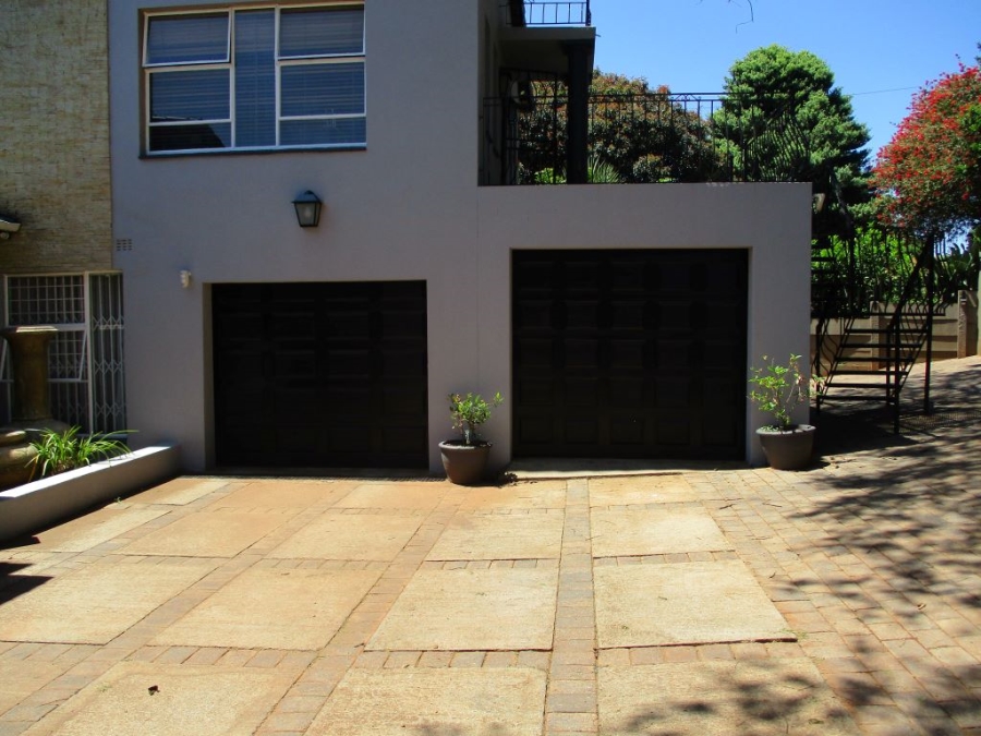 3 Bedroom Property for Sale in Wilro Park Gauteng