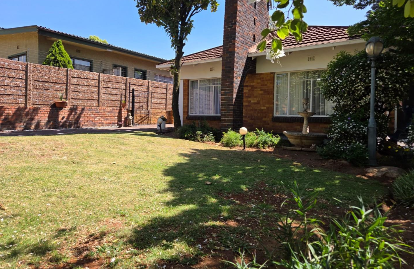 3 Bedroom Property for Sale in South Crest Gauteng