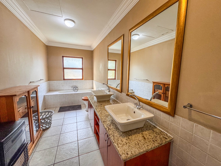 To Let 1 Bedroom Property for Rent in Silver Lakes Golf Estate Gauteng