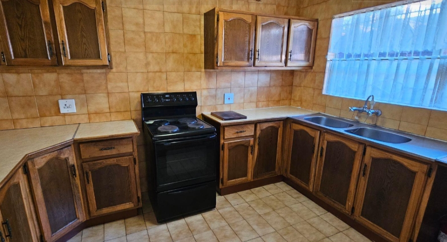 2 Bedroom Property for Sale in New Redruth Gauteng