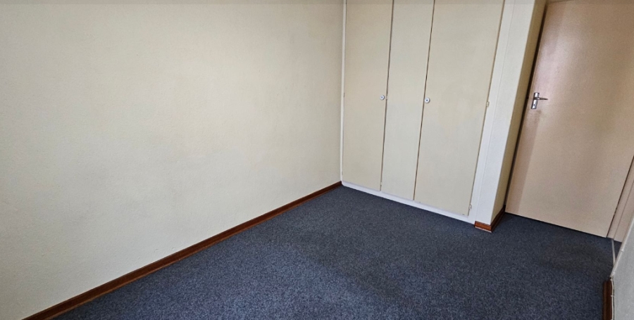 2 Bedroom Property for Sale in New Redruth Gauteng