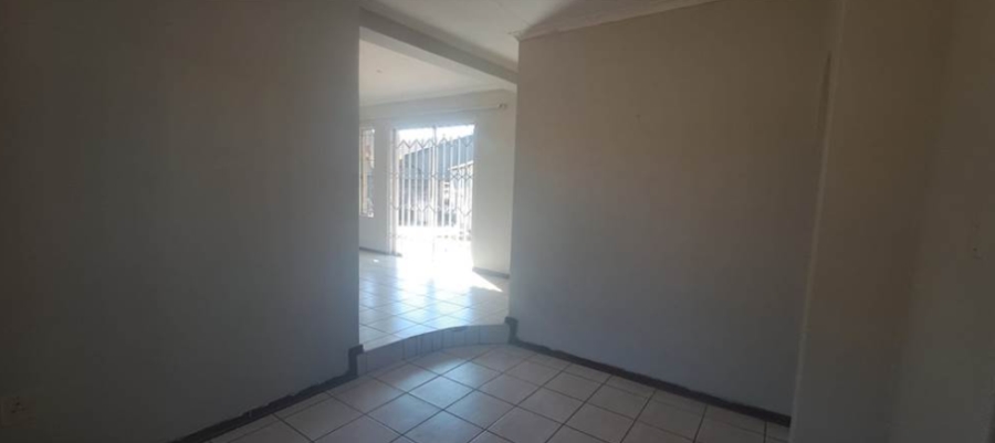 3 Bedroom Property for Sale in Elandspark Gauteng