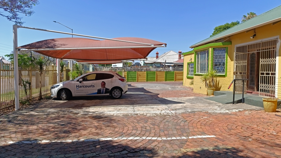 5 Bedroom Property for Sale in Riviera Gauteng