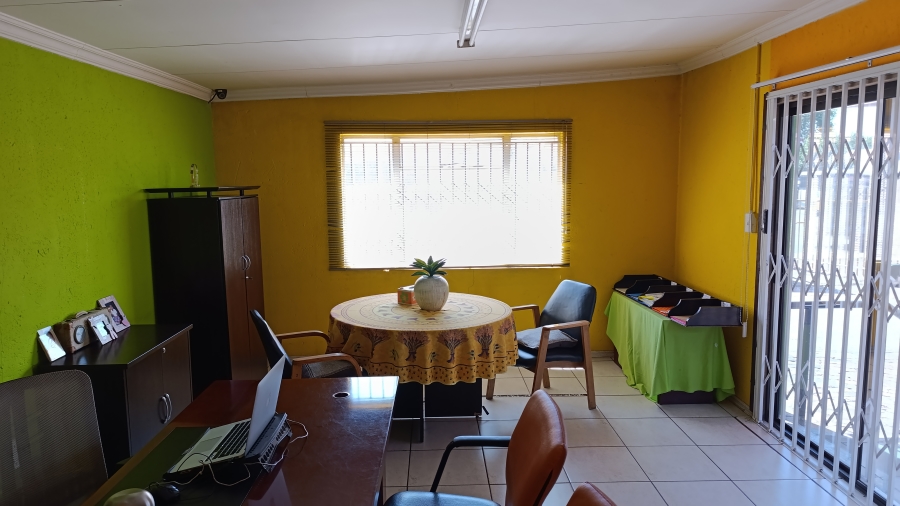 5 Bedroom Property for Sale in Riviera Gauteng