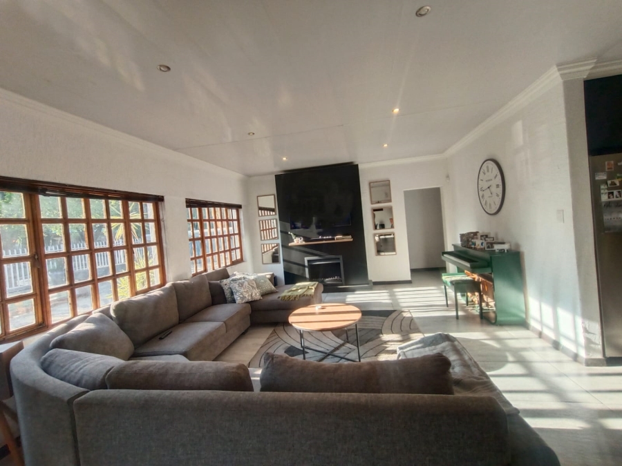 4 Bedroom Property for Sale in Vanderbijlpark SW 1 Gauteng
