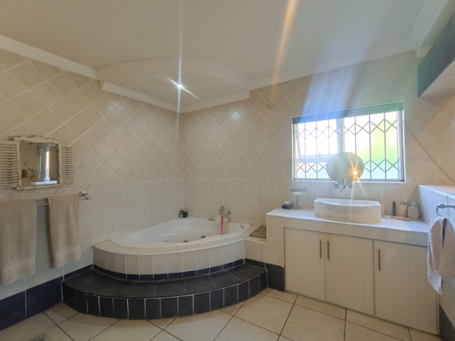 4 Bedroom Property for Sale in Vanderbijlpark SW 1 Gauteng