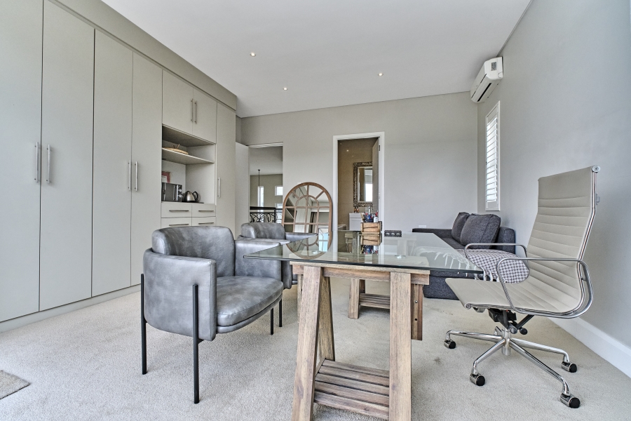 To Let 4 Bedroom Property for Rent in Waterfall Country Village Gauteng