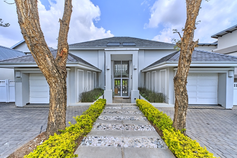 To Let 4 Bedroom Property for Rent in Waterfall Country Village Gauteng