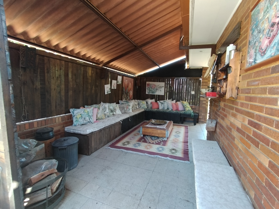6 Bedroom Property for Sale in Florida Park Gauteng