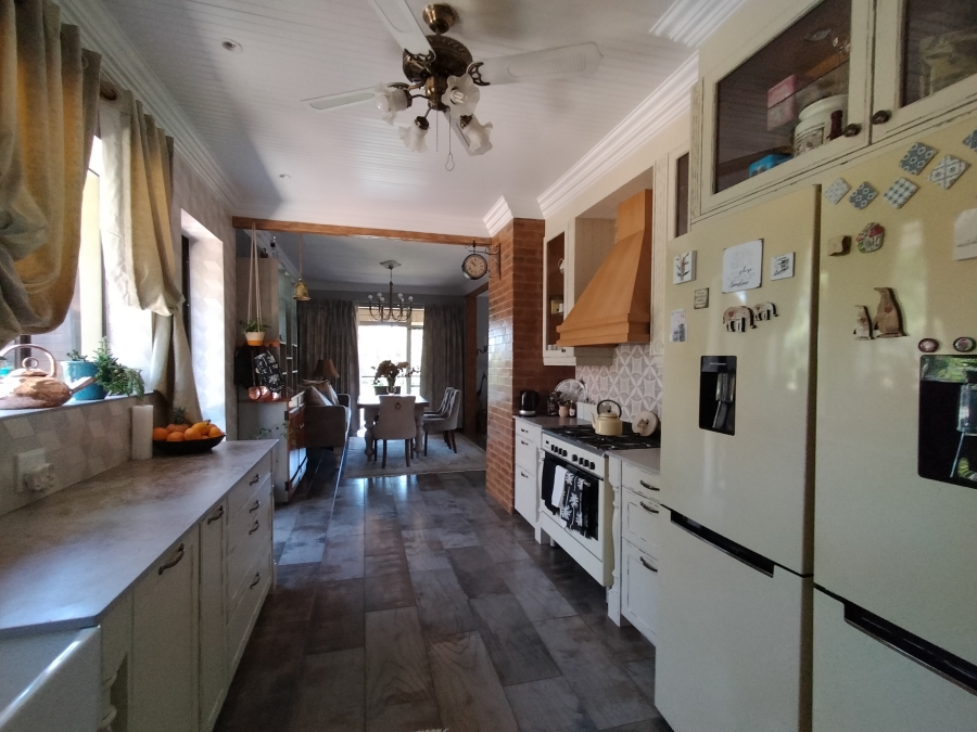 6 Bedroom Property for Sale in Florida Park Gauteng