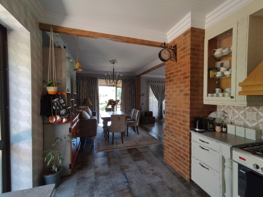 6 Bedroom Property for Sale in Florida Park Gauteng