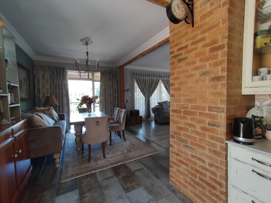 6 Bedroom Property for Sale in Florida Park Gauteng