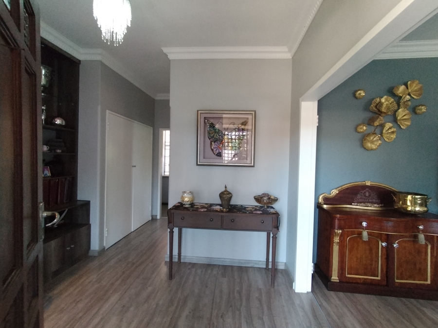 6 Bedroom Property for Sale in Florida Park Gauteng