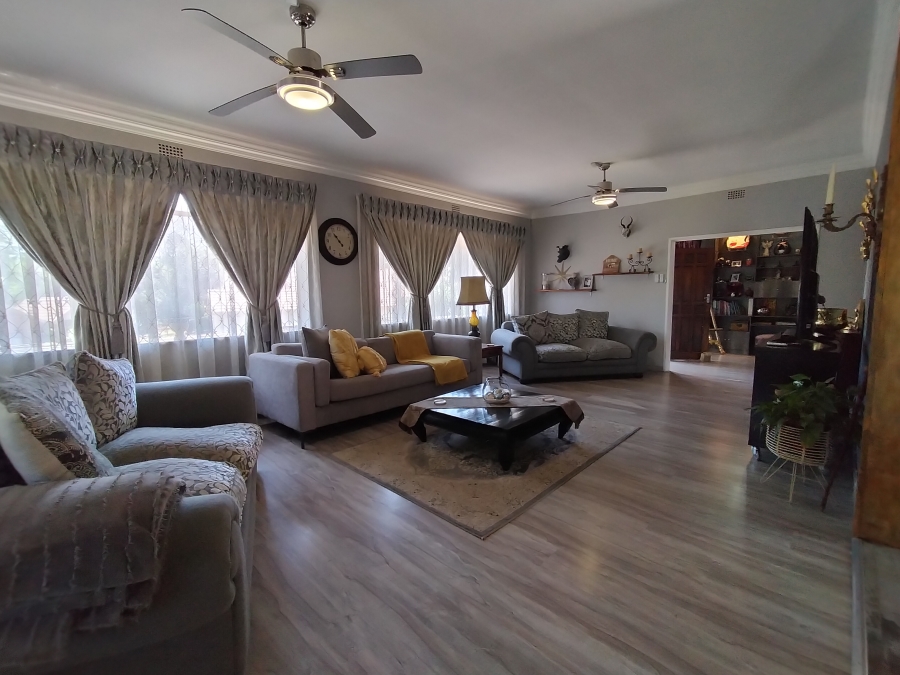 6 Bedroom Property for Sale in Florida Park Gauteng