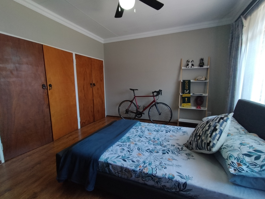 6 Bedroom Property for Sale in Florida Park Gauteng