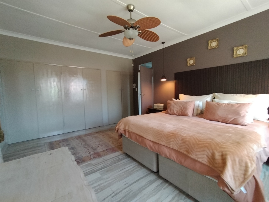 6 Bedroom Property for Sale in Florida Park Gauteng