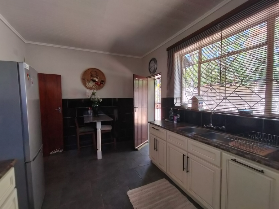 6 Bedroom Property for Sale in Florida Park Gauteng