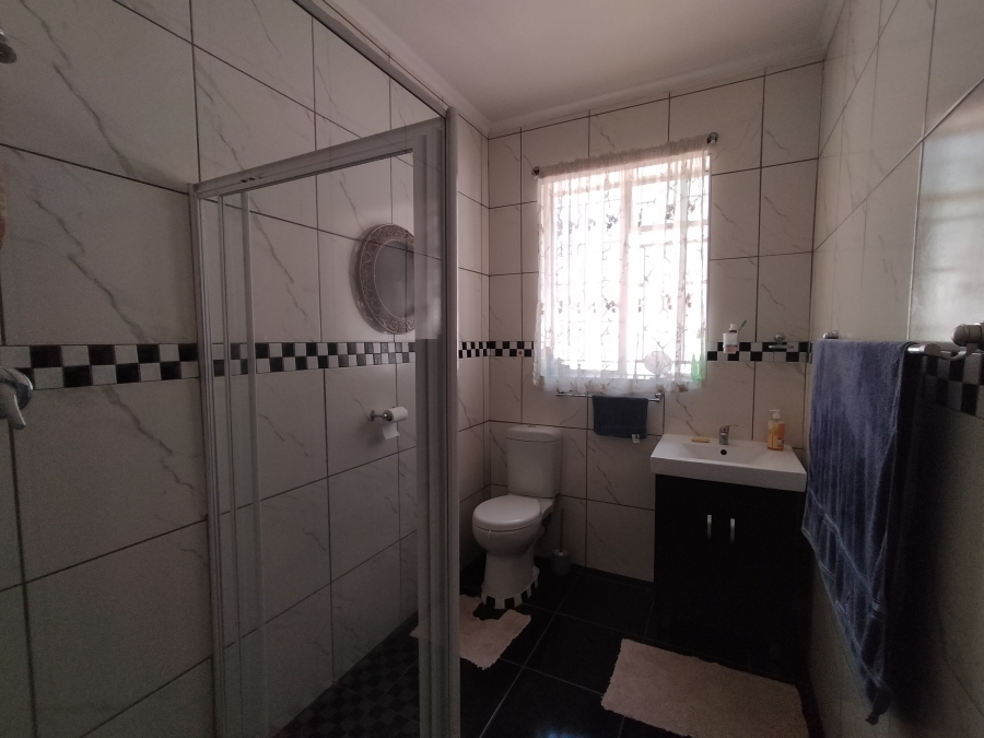 6 Bedroom Property for Sale in Florida Park Gauteng