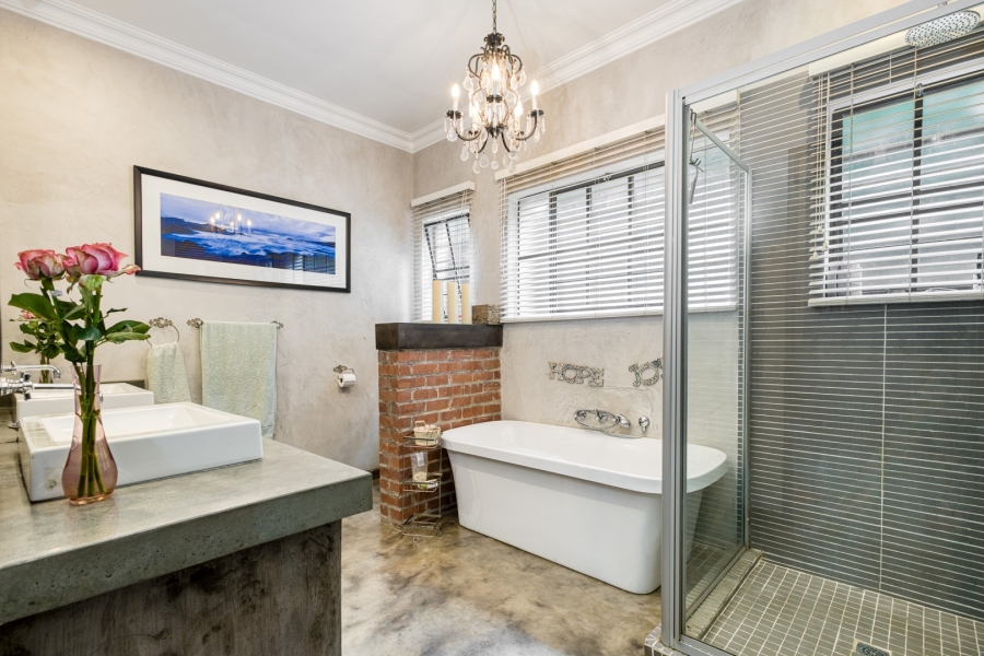 4 Bedroom Property for Sale in Linden Gauteng
