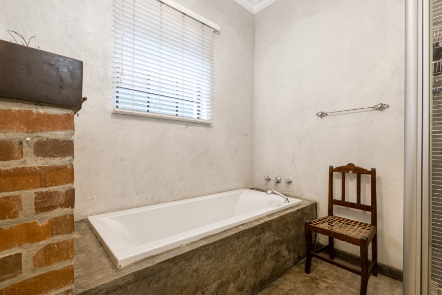 4 Bedroom Property for Sale in Linden Gauteng