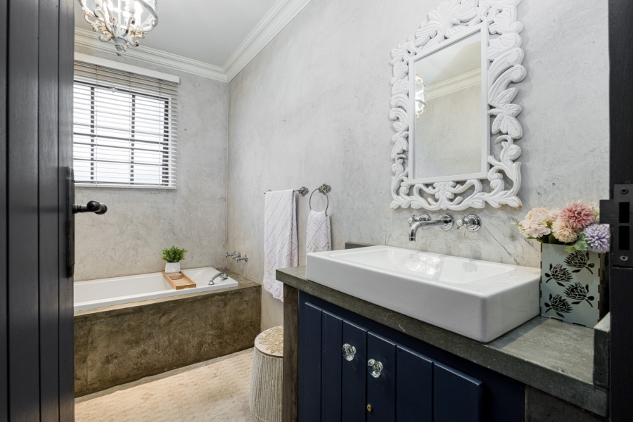 4 Bedroom Property for Sale in Linden Gauteng