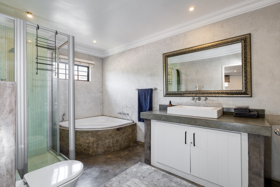 4 Bedroom Property for Sale in Linden Gauteng