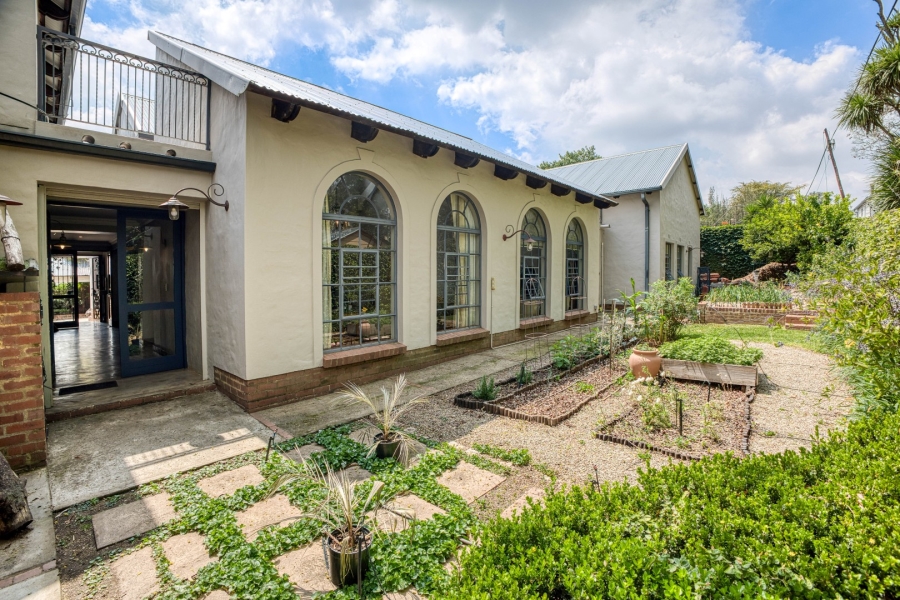4 Bedroom Property for Sale in Linden Gauteng