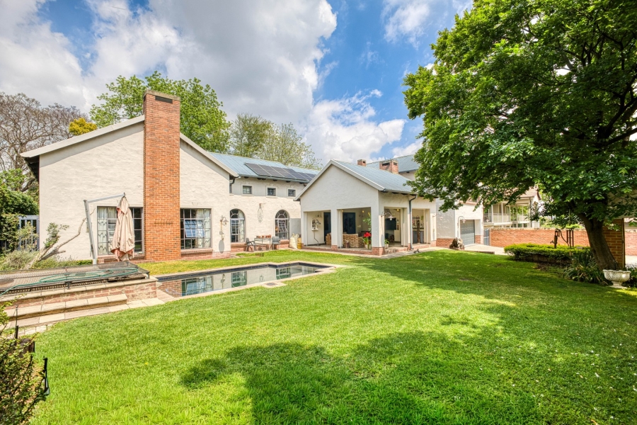 4 Bedroom Property for Sale in Linden Gauteng