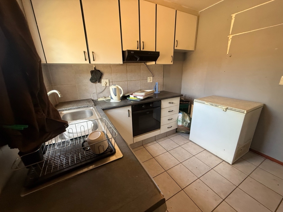 4 Bedroom Property for Sale in Mondeor Gauteng