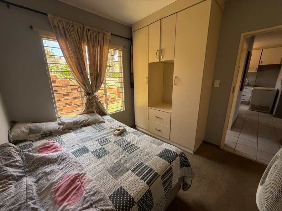 4 Bedroom Property for Sale in Mondeor Gauteng