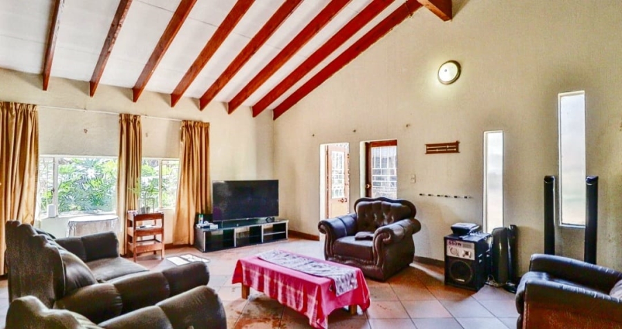 9 Bedroom Property for Sale in Pretoria North Gauteng