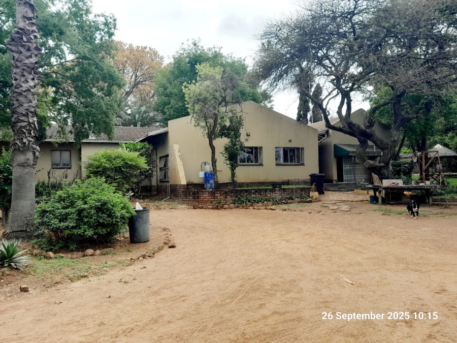 9 Bedroom Property for Sale in Pretoria North Gauteng