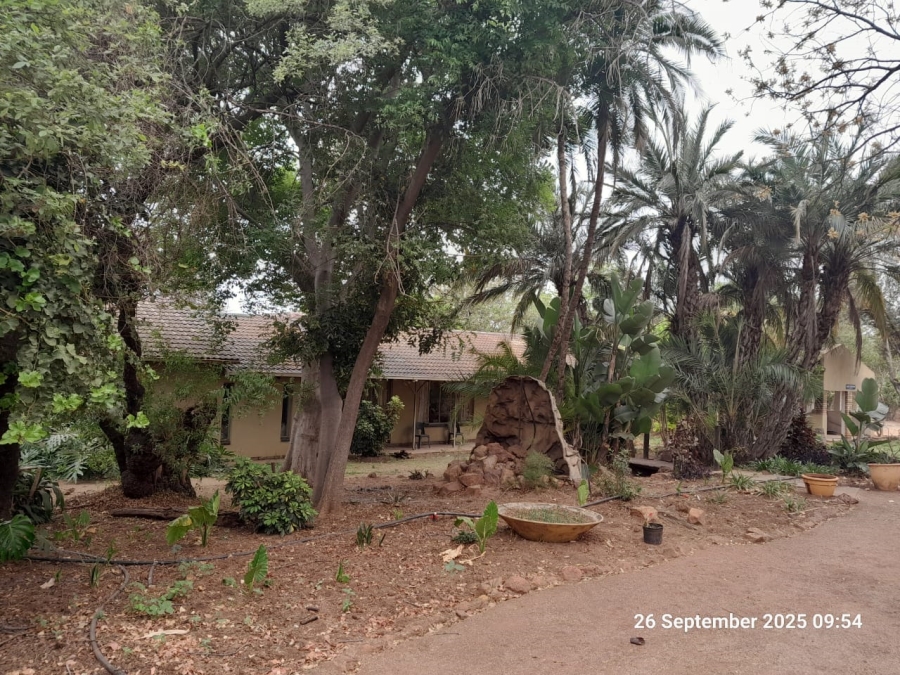 9 Bedroom Property for Sale in Pretoria North Gauteng