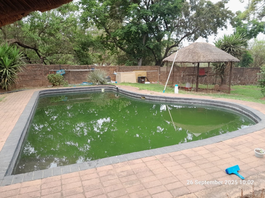 9 Bedroom Property for Sale in Pretoria North Gauteng